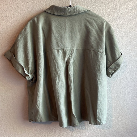 Lulus button up blouse | size M - Picture 4 of 4